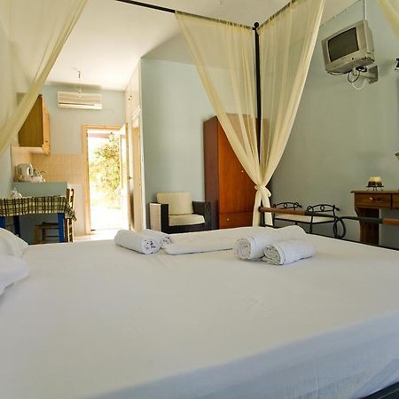 Studio Filoxenia Lipsi Habitación foto