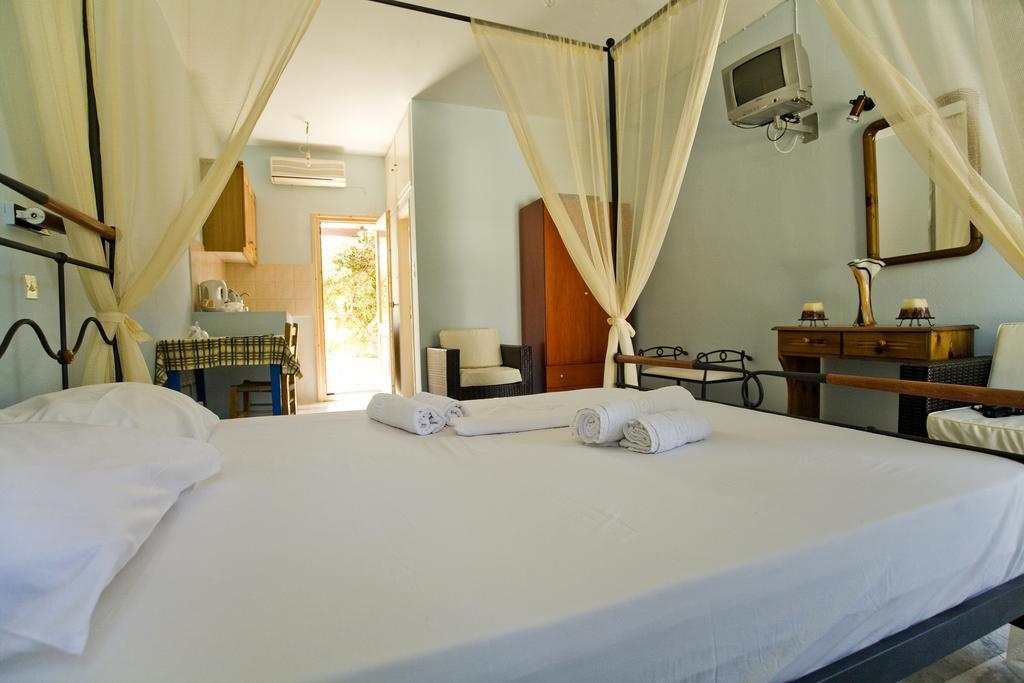 Studio Filoxenia Lipsi Habitación foto